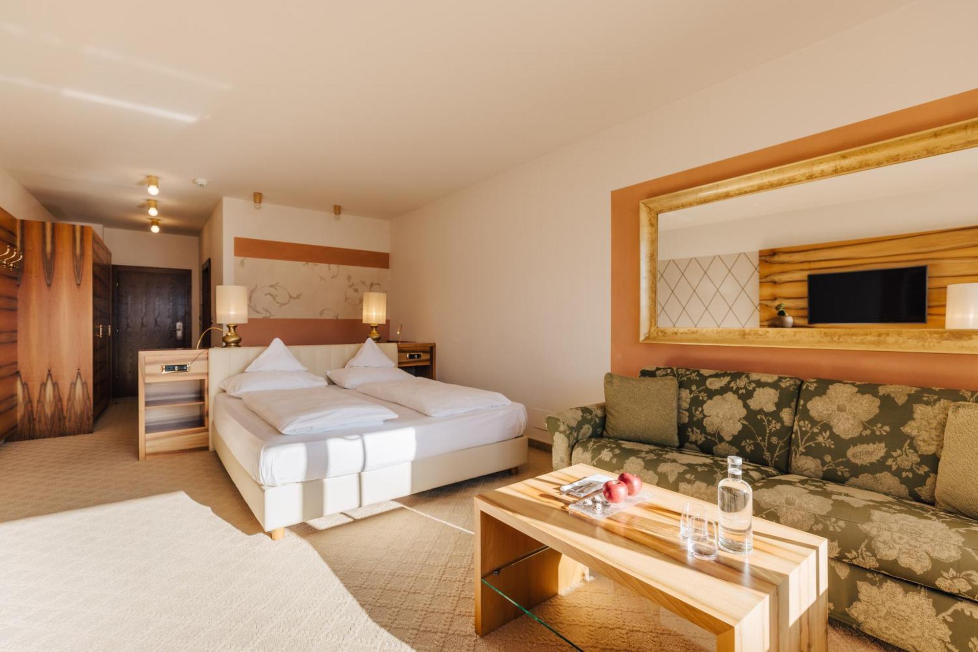 Hotel Hohenwart Schenna Ngoại thất bức ảnh