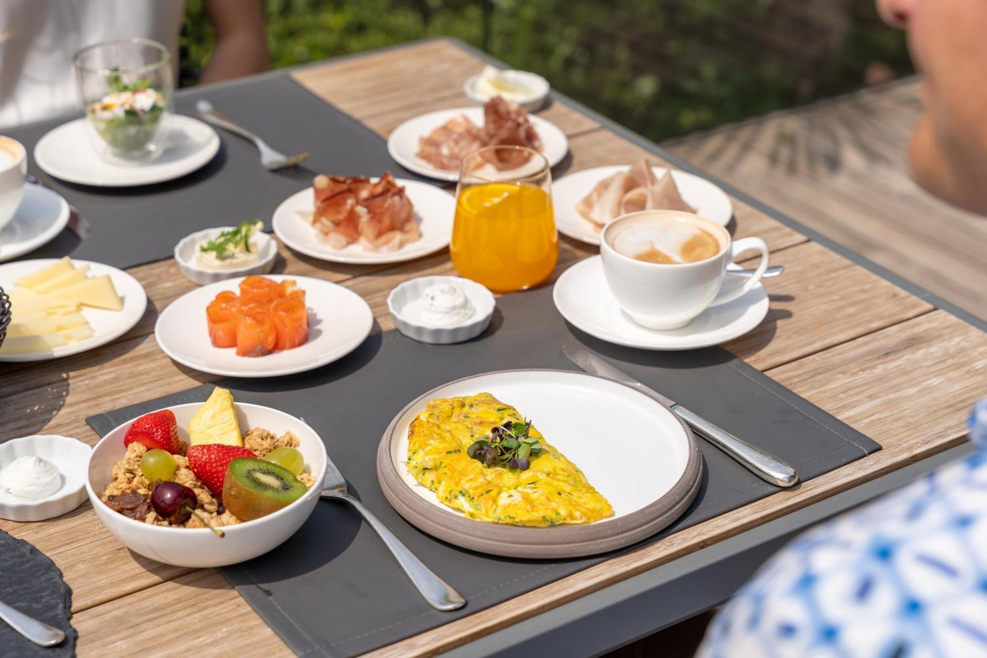 Hotel Hohenwart Schenna Ngoại thất bức ảnh